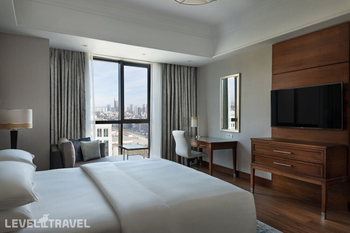 фотографии номера Представительский номер отеля Marriott Istanbul Asia Hotel в Турция(Аташехир) - фото №23
