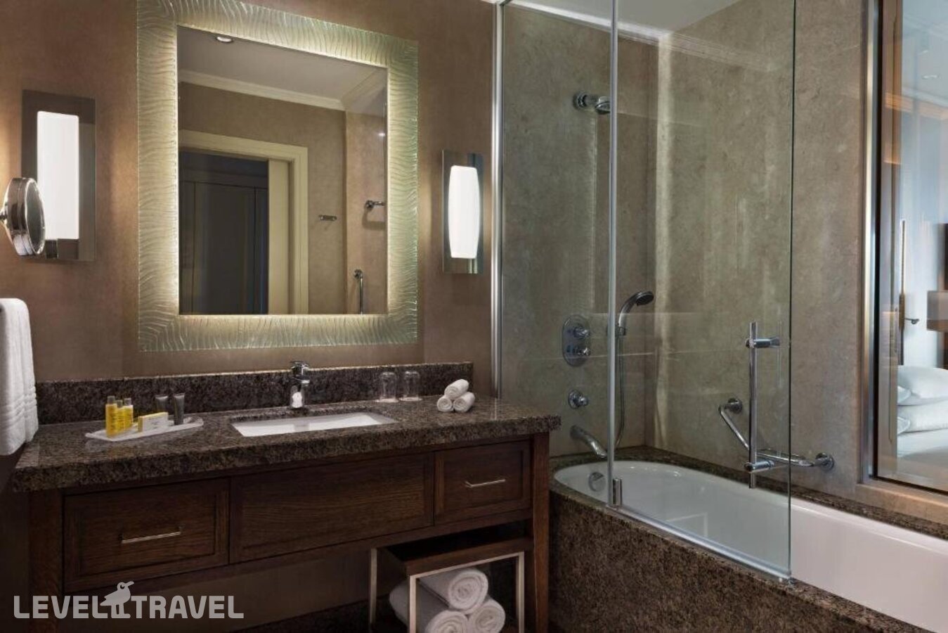 фотографии номера Делюкс с видом на город отеля Marriott Istanbul Asia Hotel в Турция(Аташехир) - фото №9