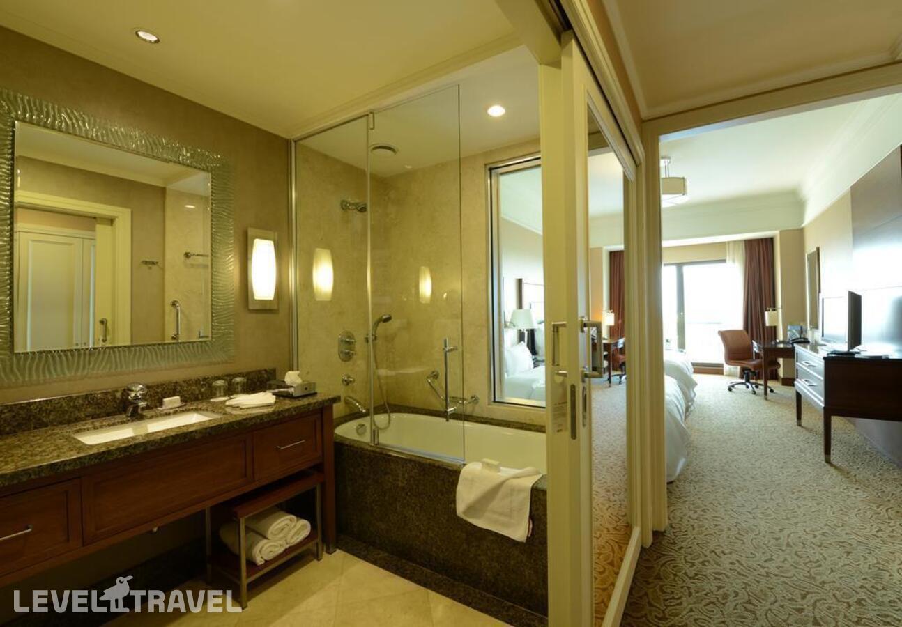 фотографии номера Делюкс с видом на город отеля Marriott Istanbul Asia Hotel в Турция(Аташехир) - фото №3
