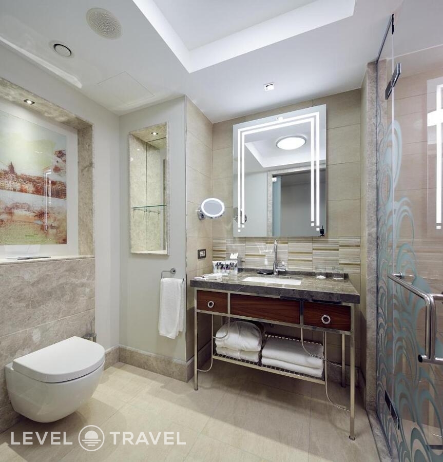 фотографии номера Делюкс с видом на море отеля The Artisan Istanbul Mgallery (Ex.Mercure Istanbul Taksim Hotel) в Турция(Бейоглу) - фото №3