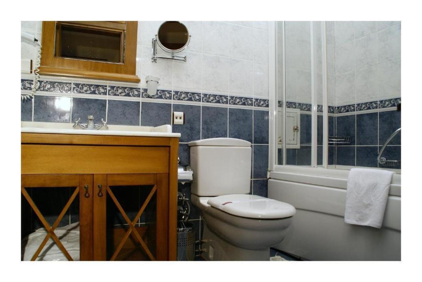 фотографии номера Делюкс отеля Uyan Hotel в Турция(Фатих) - фото №4