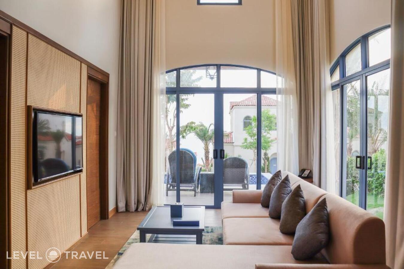 фотографии номера Вилла с видом на океан (2 спальни) отеля Centara Mirage Resort Mui Ne в Вьетнам(Муйне) - фото №22