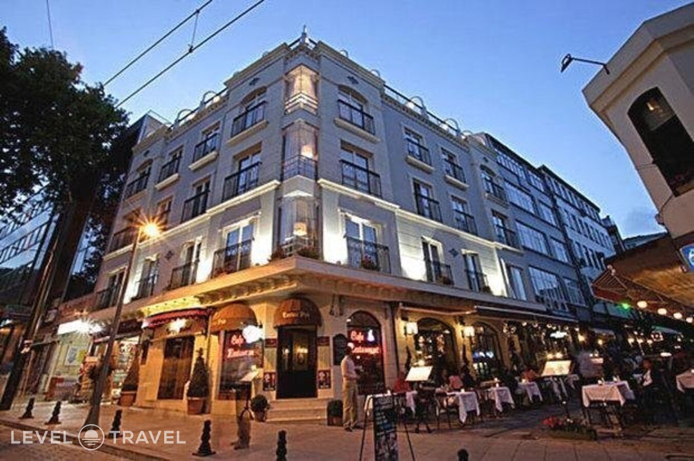 фотографии номера Семейный номер отеля Faros Hotel Sultanahmet в Турция(Фатих) - фото №32