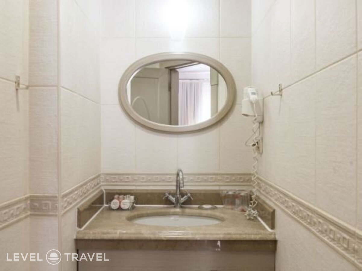 фотографии номера Семейный номер отеля Faros Hotel Sultanahmet в Турция(Фатих) - фото №18