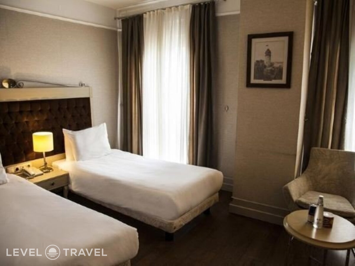 фотографии номера Семейный номер отеля Faros Hotel Sultanahmet в Турция(Фатих) - фото №10