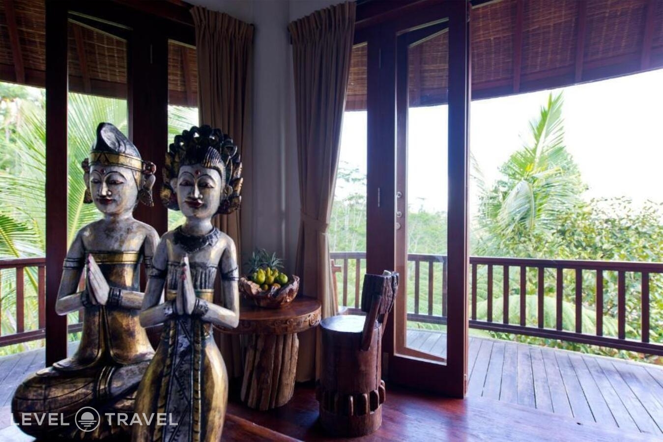 фотографии номера Люкс с видом на бассейн отеля Adiwana Dara Ayu Villas в Индонезия(Гианьяр) - фото №14