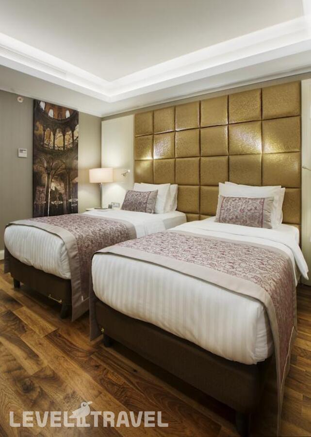 фотографии номера Улучшенный номер отеля Dedeman Bostanci Istanbul Hotel & Convention Centre в Турция(Аташехир) - фото №3