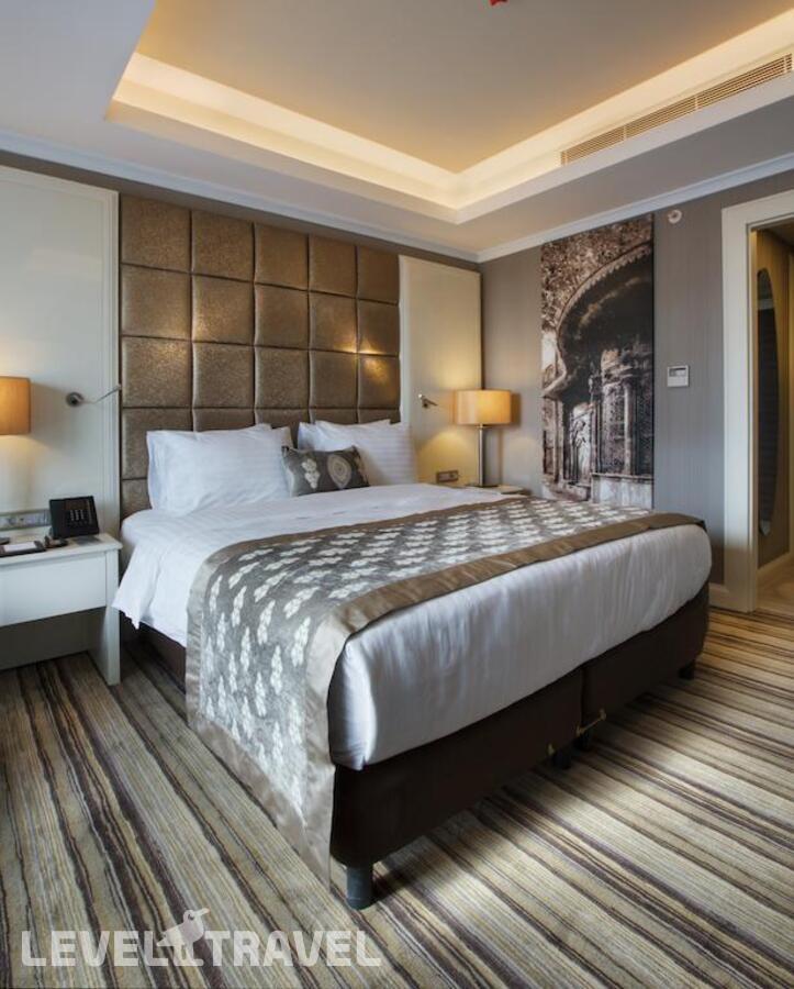 фотографии номера Улучшенный номер отеля Dedeman Bostanci Istanbul Hotel & Convention Centre в Турция(Аташехир) - фото №1