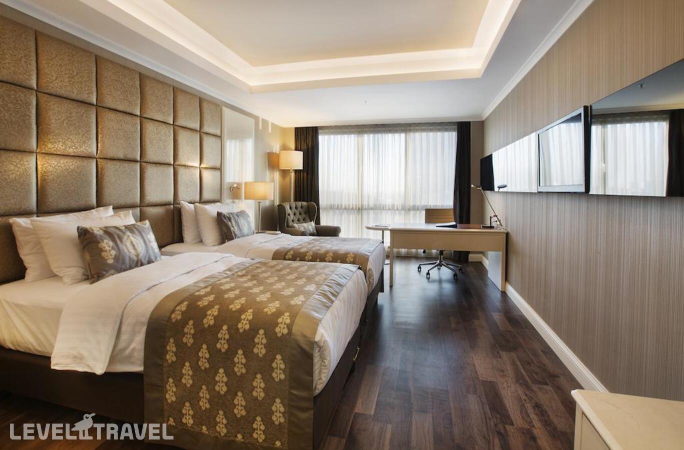 фотографии номера Делюкс с видом на море отеля Dedeman Bostanci Istanbul Hotel & Convention Centre в Турция(Аташехир) - фото №6
