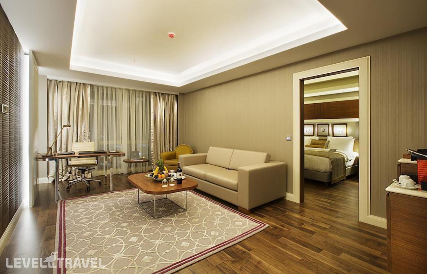 фотографии номера Представительский люкс отеля Dedeman Bostanci Istanbul Hotel & Convention Centre в Турция(Аташехир) - фото №2