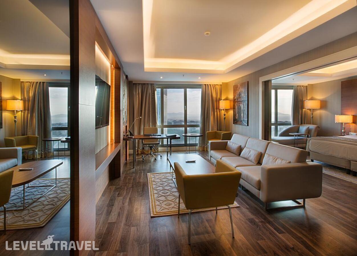 фотографии номера Представительский люкс отеля Dedeman Bostanci Istanbul Hotel & Convention Centre в Турция(Аташехир) - фото №1