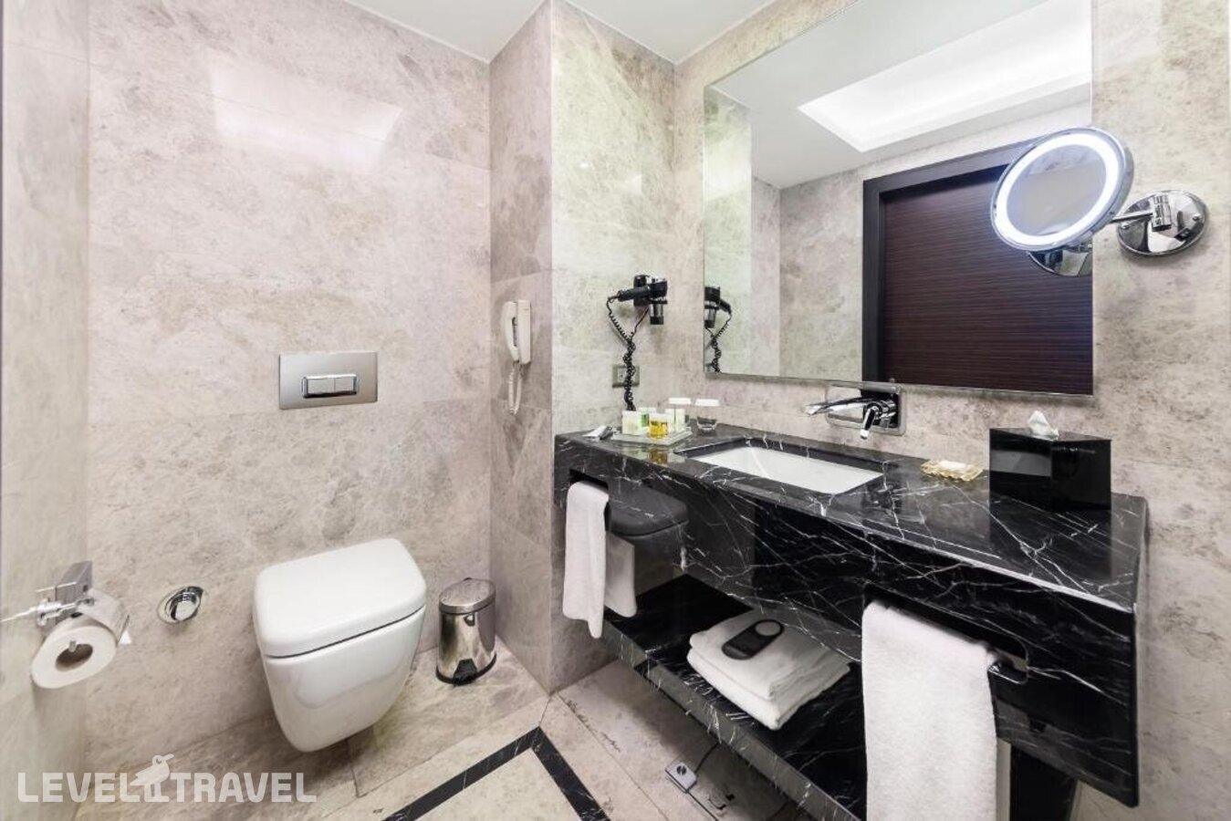 фотографии номера Представительский номер отеля Dedeman Bostanci Istanbul Hotel & Convention Centre в Турция(Аташехир) - фото №10
