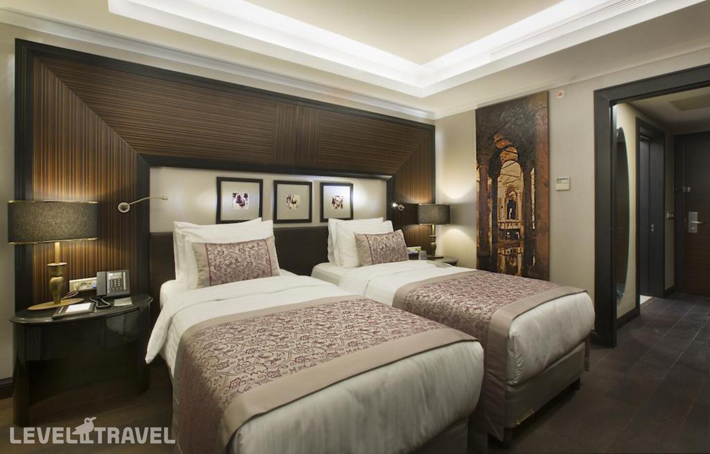 фотографии номера Представительский номер отеля Dedeman Bostanci Istanbul Hotel & Convention Centre в Турция(Аташехир) - фото №3