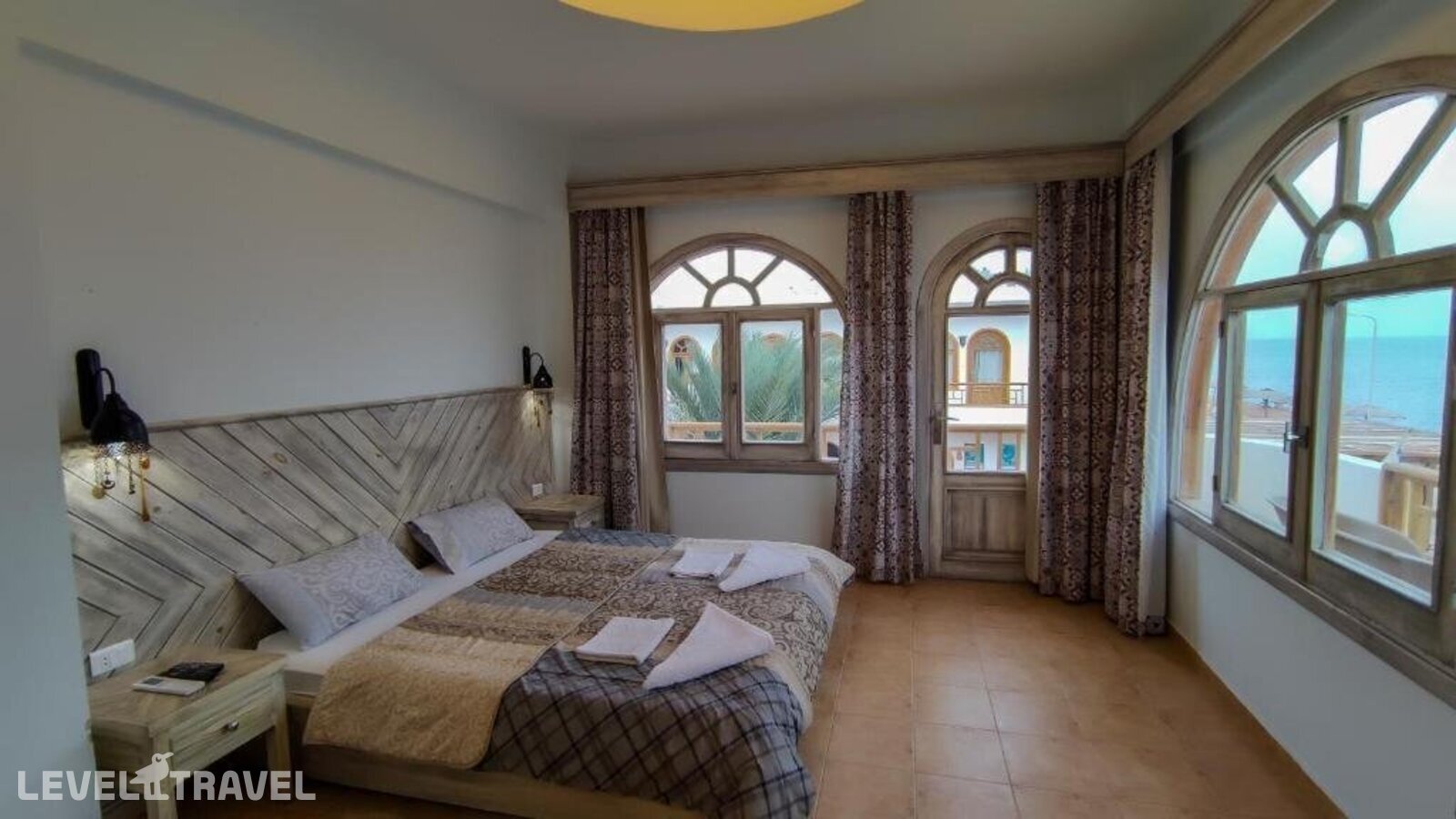 фотографии номера Делюкс с видом на море с балконом отеля Shams Hotel & Dive Centre в Египет(Дахаб) - фото №13