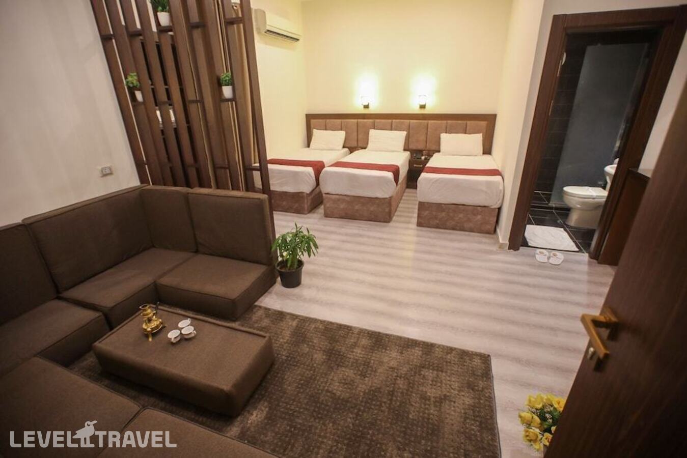 фотографии номера Трехместный улучшенный с видом на город отеля Valencia Hotel в Египет(Каир) - фото №7