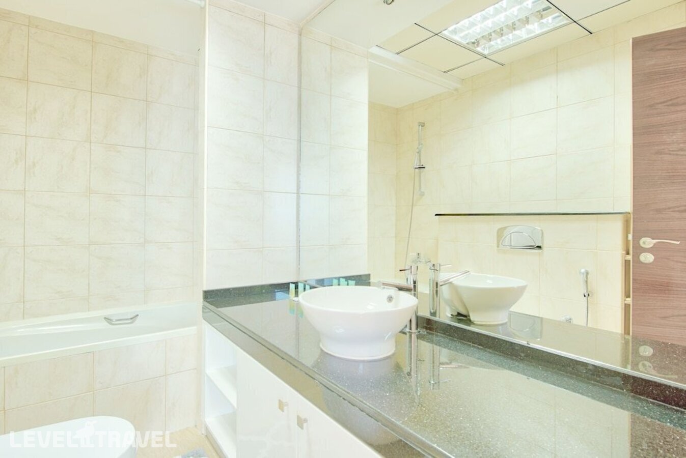 фотографии номера Апартаменты делюкс отеля Luton Vacation Home The Torch в ОАЭ(Дубай Марина) - фото №19