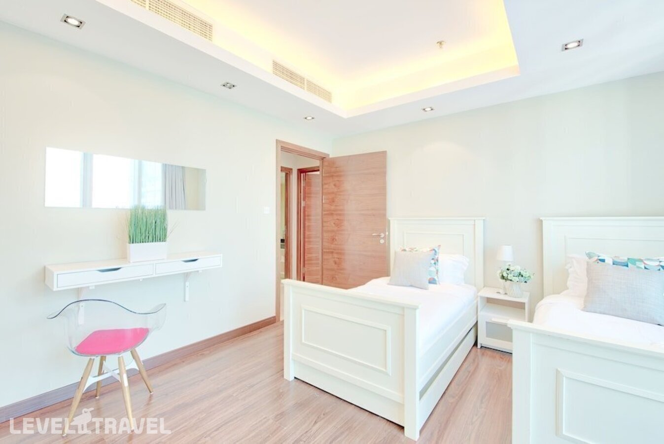 фотографии номера Апартаменты делюкс отеля Luton Vacation Home The Torch в ОАЭ(Дубай Марина) - фото №10