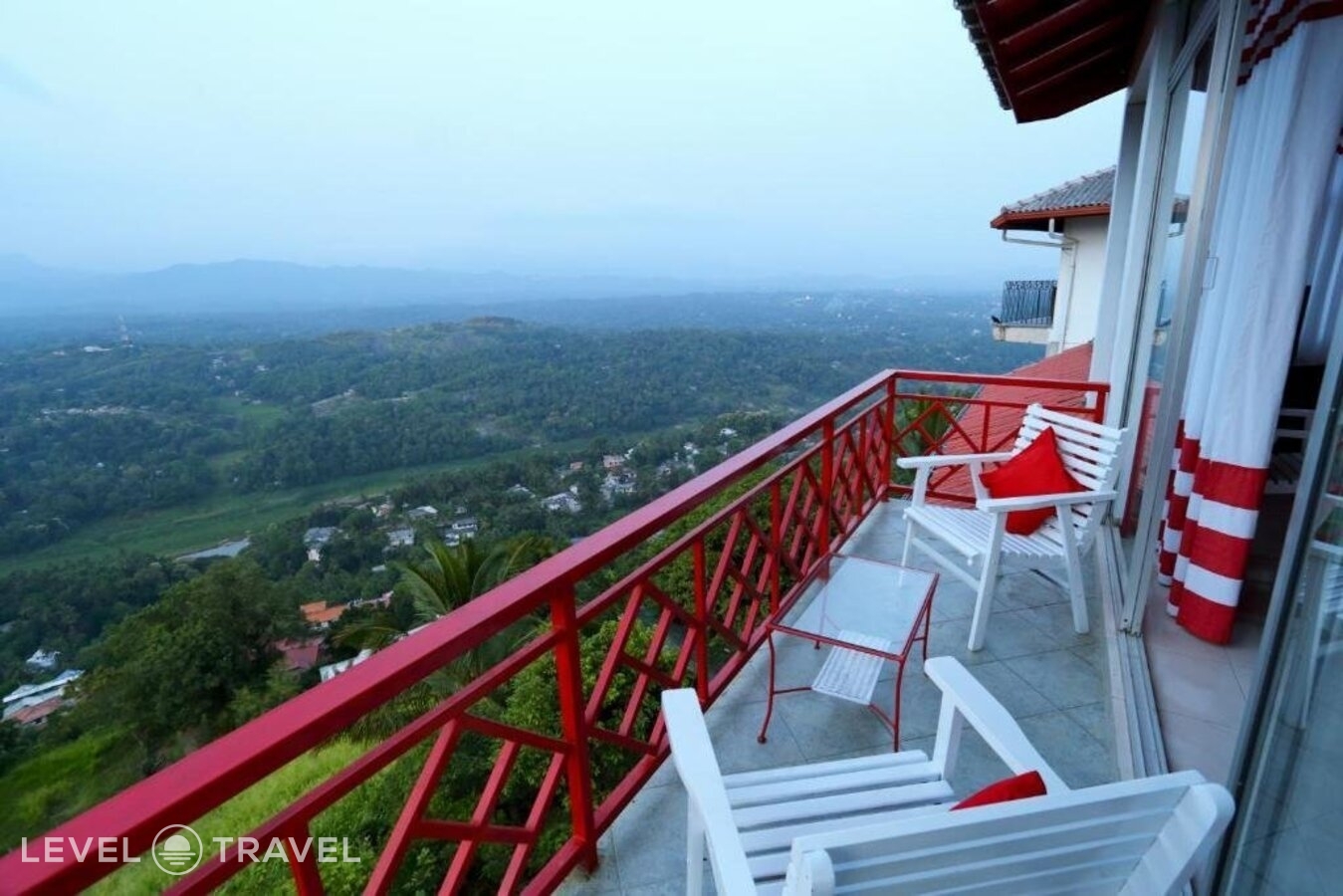 фотографии номера Люкс с видом на горы отеля Redhill Kandy в Шри-Ланка(Канди) - фото №17