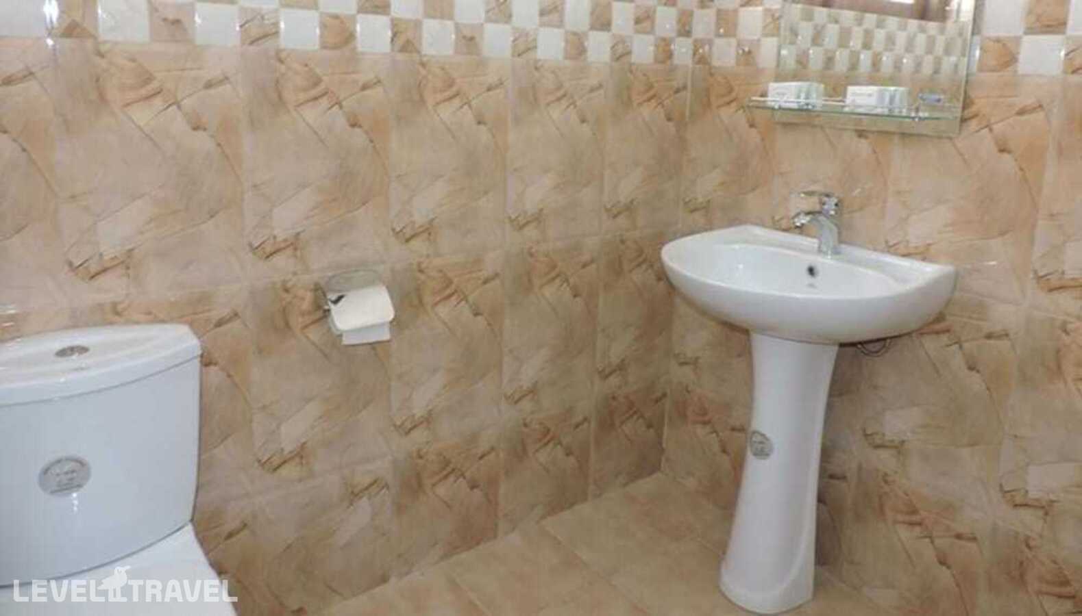 фотографии номера Четырехместный делюкс с видом на сад отеля Capital Regency Hotel в Шри-Ланка(Канди) - фото №4