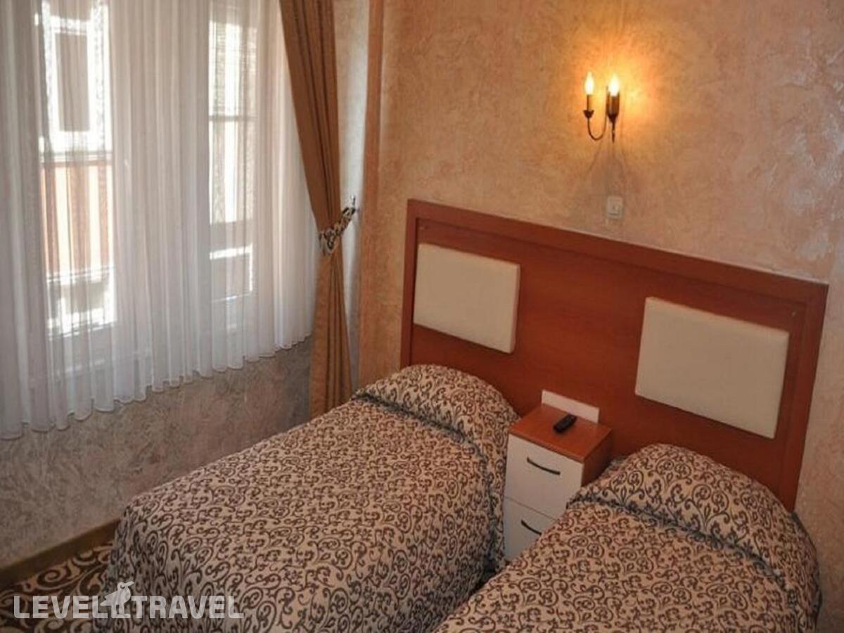 фотографии номера Стандартный номер отеля Kaya Madrid Hotel в Турция(Фатих) - фото №5