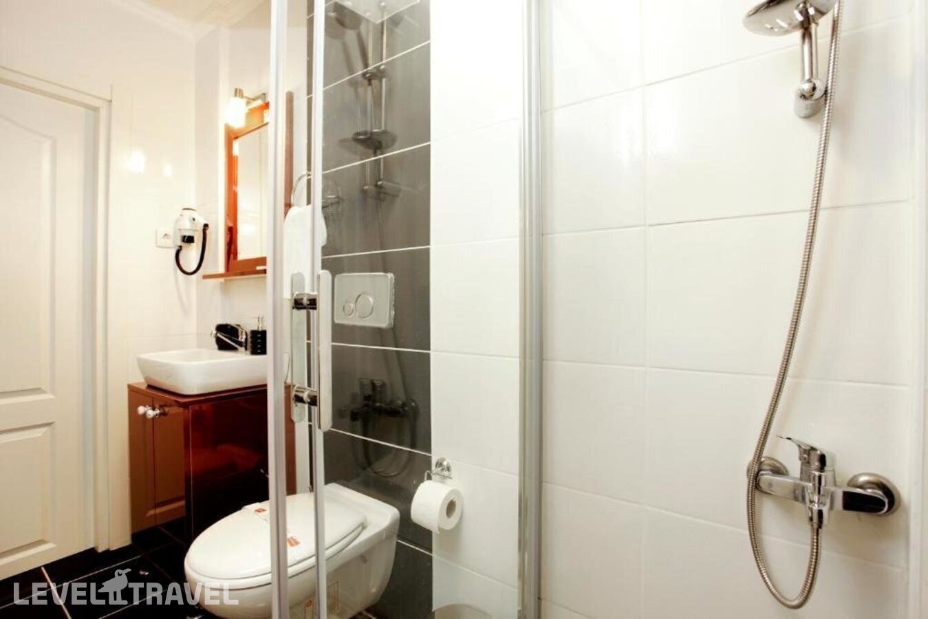 фотографии номера Трехместный номер отеля Spinel Hotel в Турция(Фатих) - фото №26