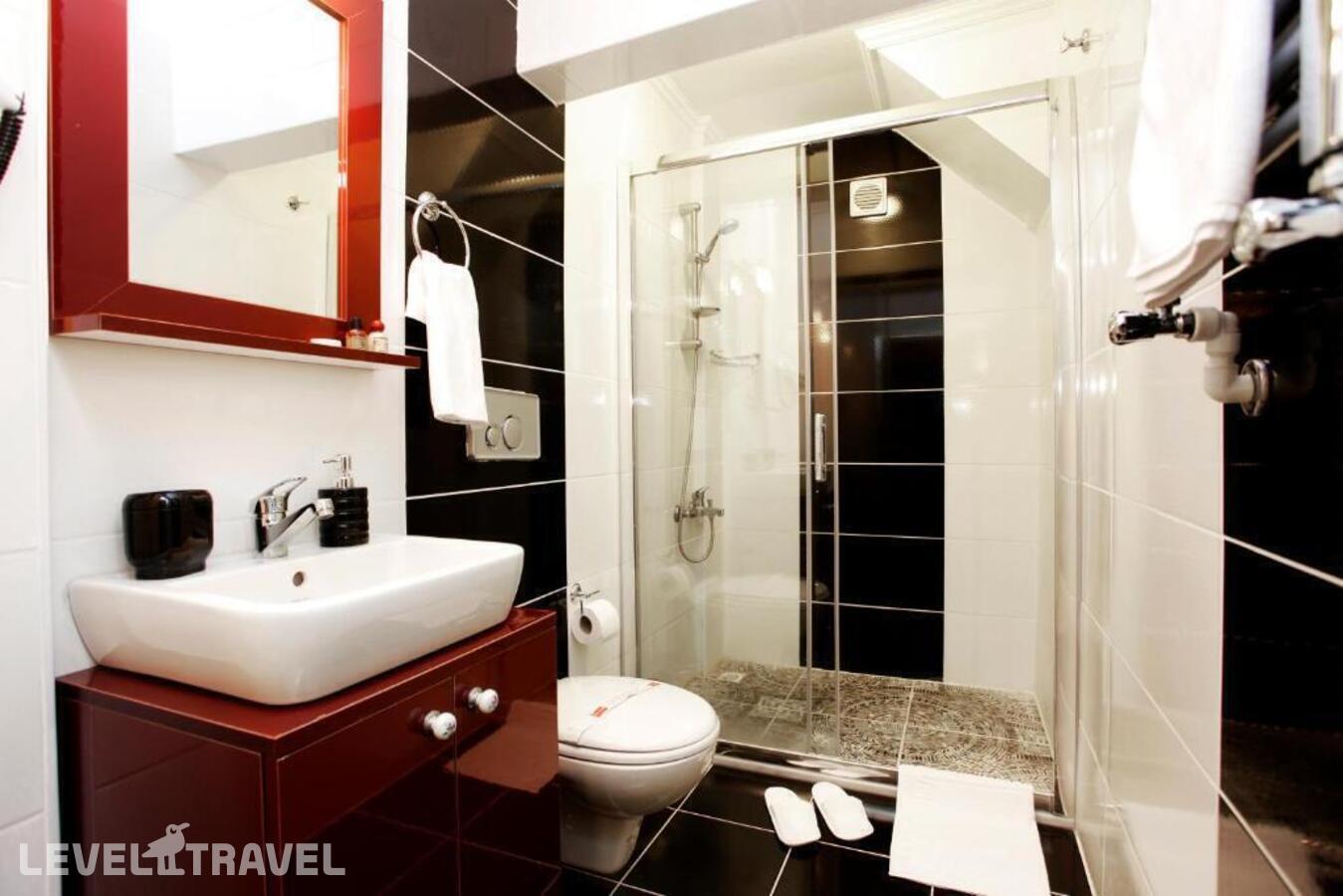 фотографии номера Трехместный номер отеля Spinel Hotel в Турция(Фатих) - фото №60