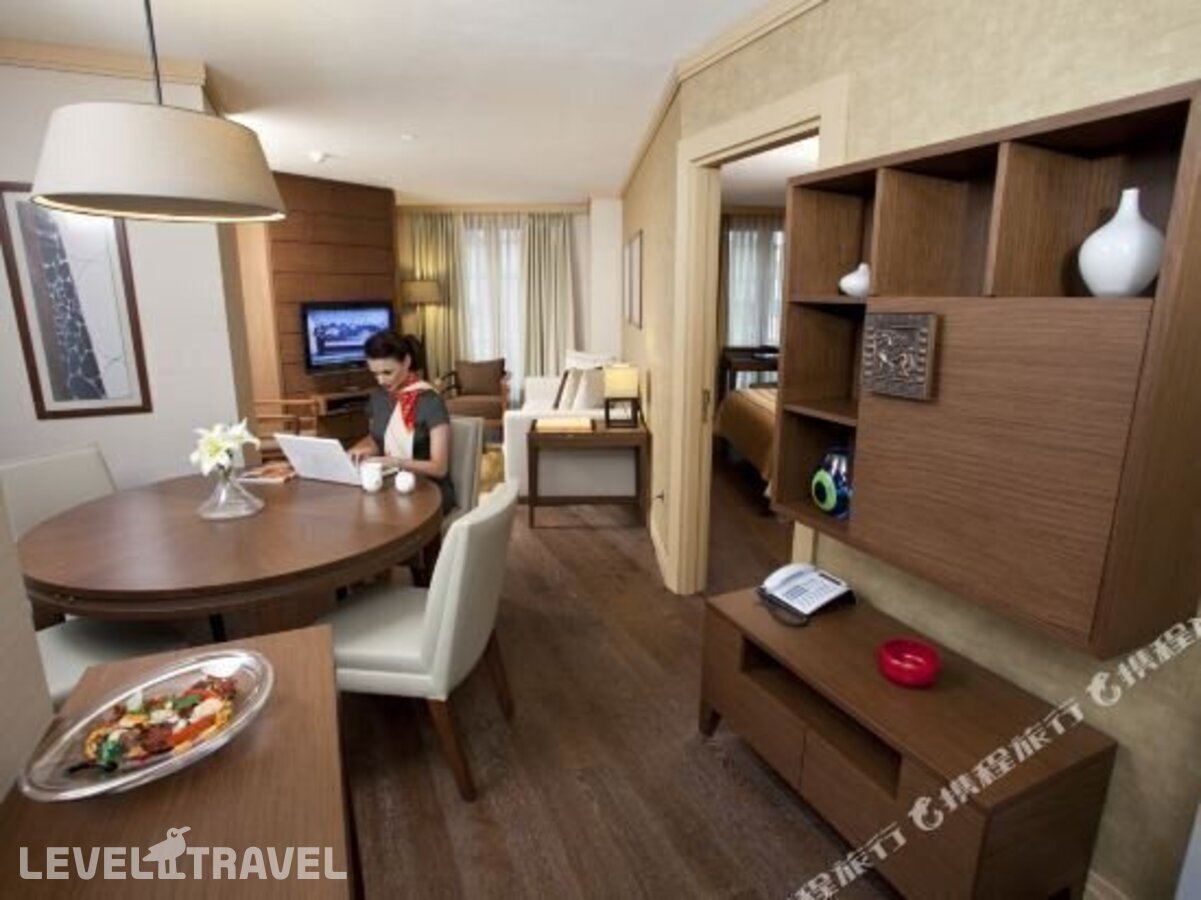 фотографии номера Полулюкс отеля Tunel Residence в Турция(Бейоглу) - фото №16