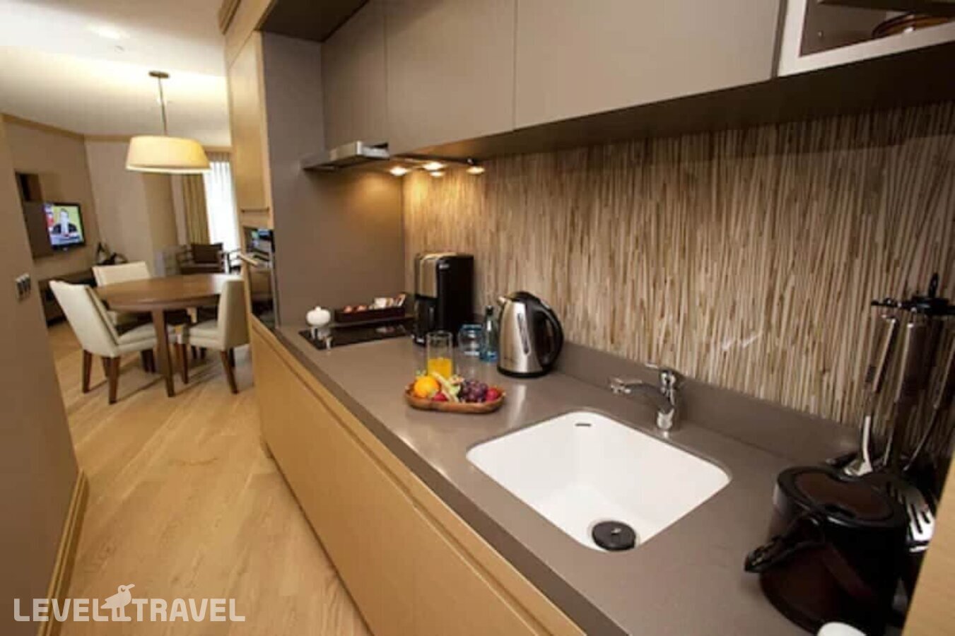 фотографии номера Полулюкс отеля Tunel Residence в Турция(Бейоглу) - фото №11