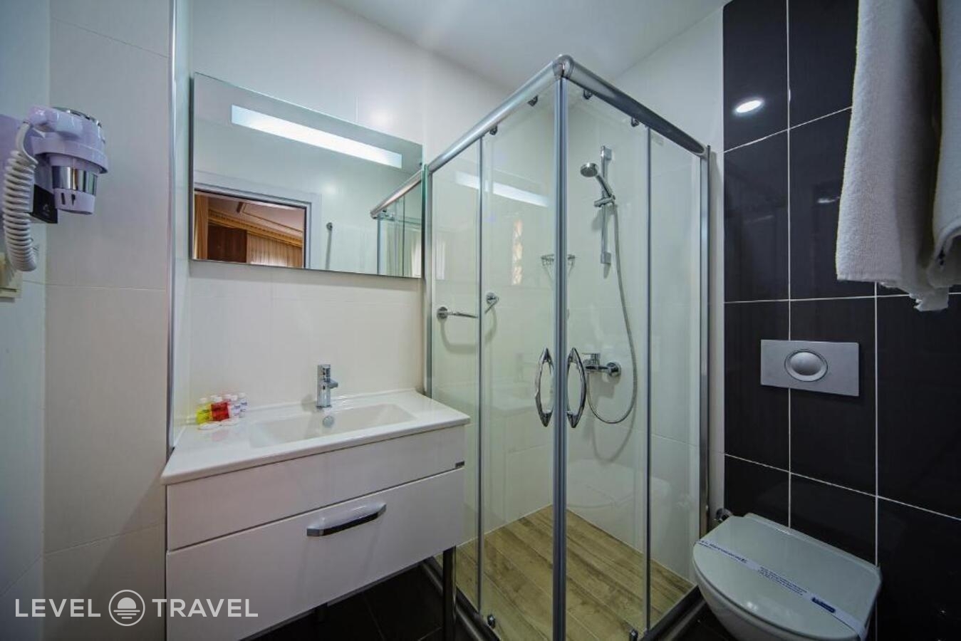 фотографии номера Трехместный номер отеля Hippodrome Hotel в Турция(Фатих) - фото №27