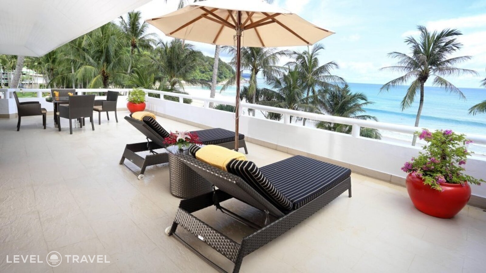 фотографии номера Люкс с террасой (две односпальные кровати) отеля Le Meridien Phuket Beach Resort в Таиланд(Карон Бич) - фото №6