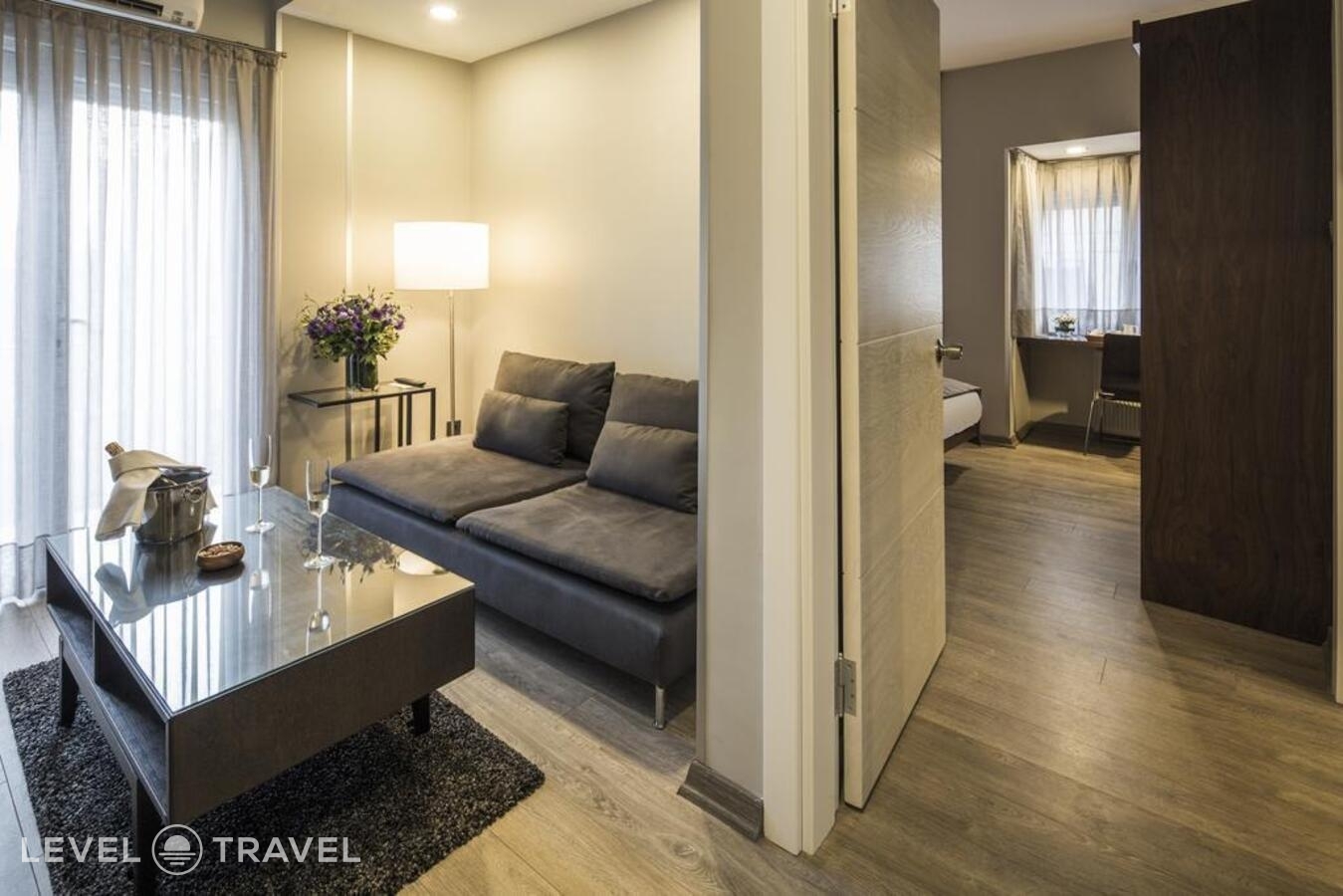 фотографии номера Полулюкс отеля Taxim Suites Hotel в Турция(Бейоглу) - фото №3