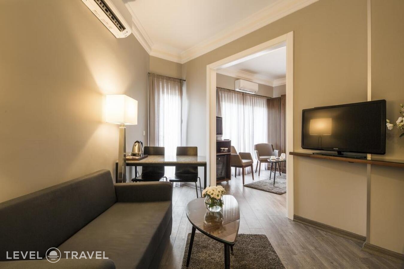 фотографии номера Полулюкс отеля Taxim Suites Hotel в Турция(Бейоглу) - фото №6