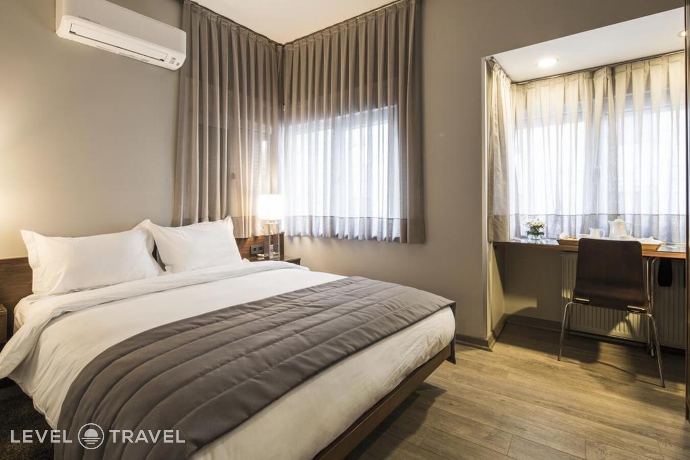 фотографии номера Полулюкс отеля Taxim Suites Hotel в Турция(Бейоглу) - фото №7
