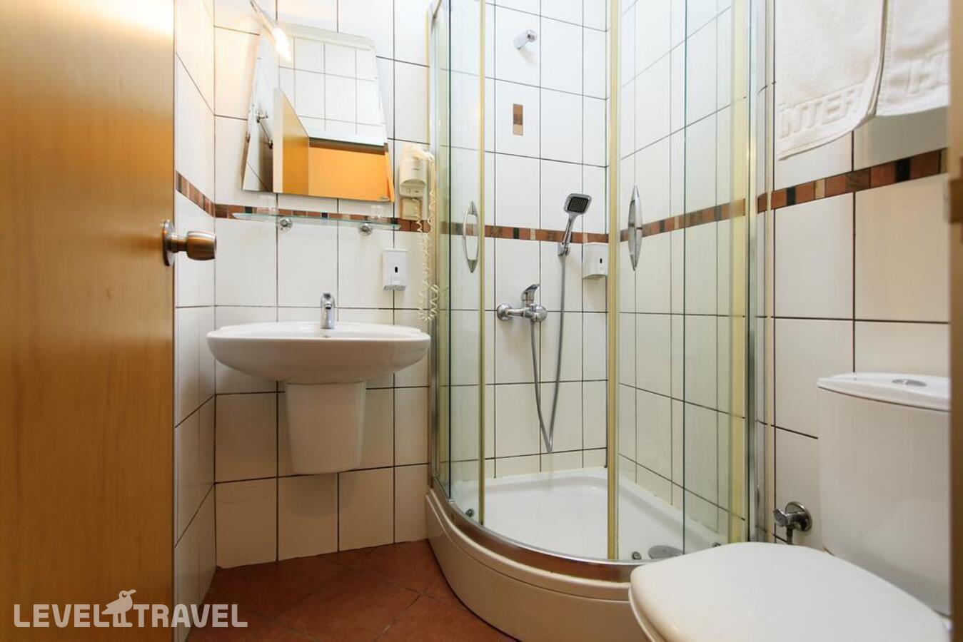 фотографии номера Трехместный номер отеля Hotel Inter Istanbul в Турция(Фатих) - фото №7
