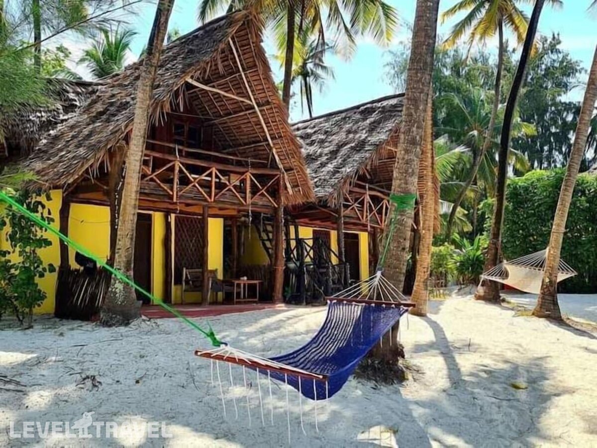 фотографии номера Номер Гранд отеля Evergreen Bungalows в Танзания(Донгве Бич) - фото №2