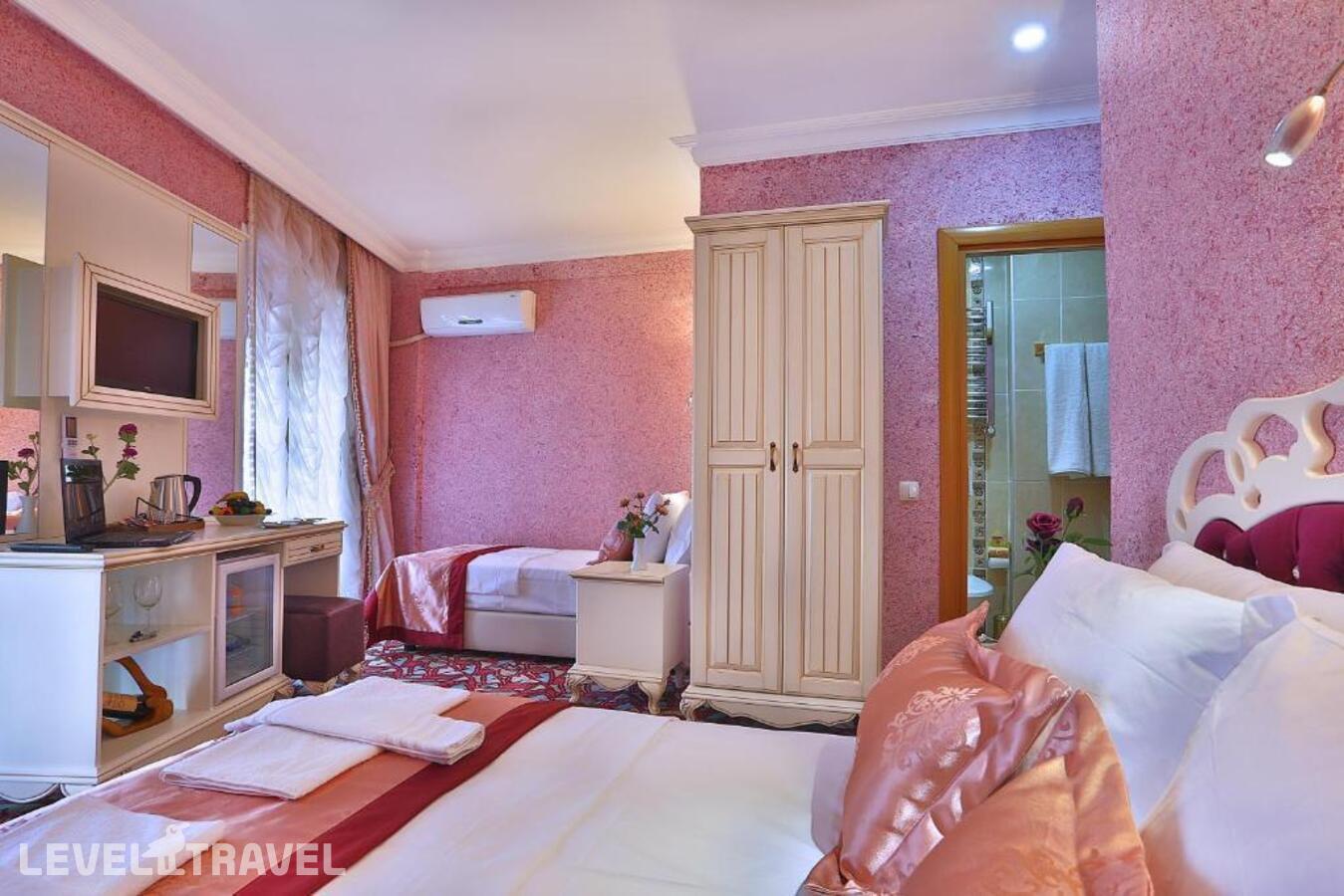 фотографии номера Трехместный номер отеля Santefe Hotel в Турция(Фатих) - фото №1