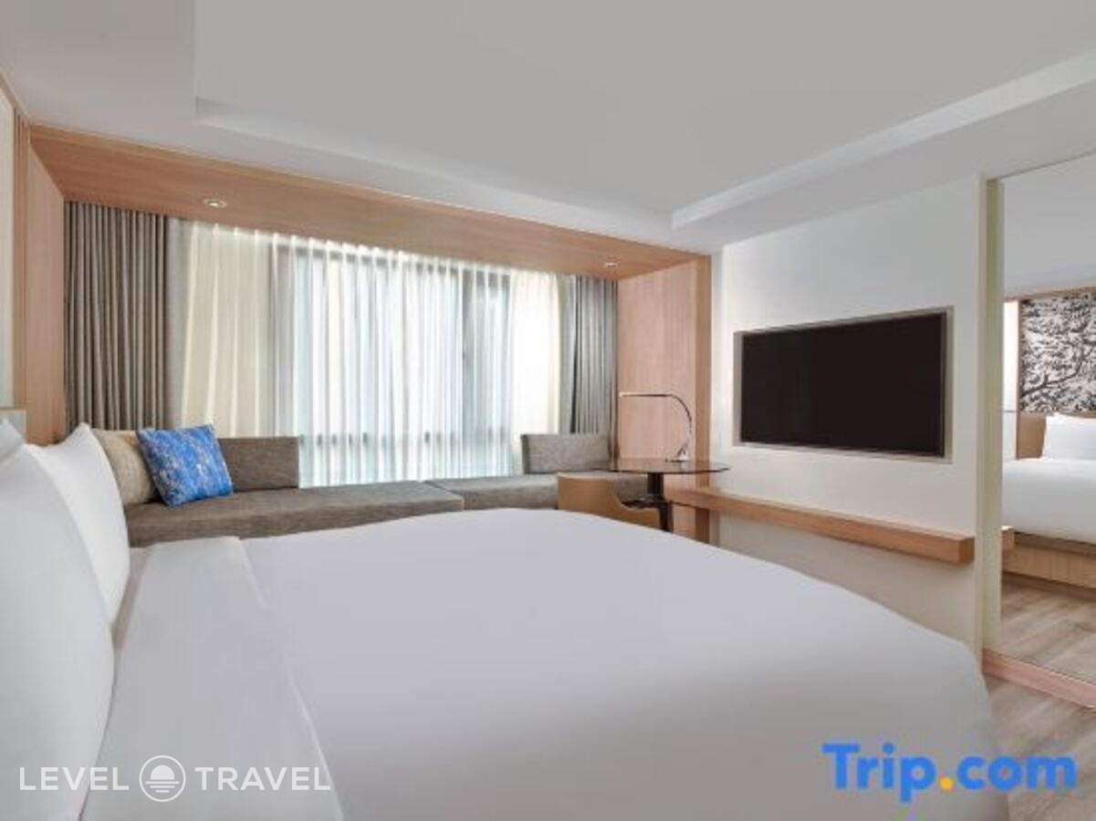 фотографии номера Улучшенный с видом на город отеля Courtyard By Marriott North Pattaya в Таиланд(Наклуа) - фото №4