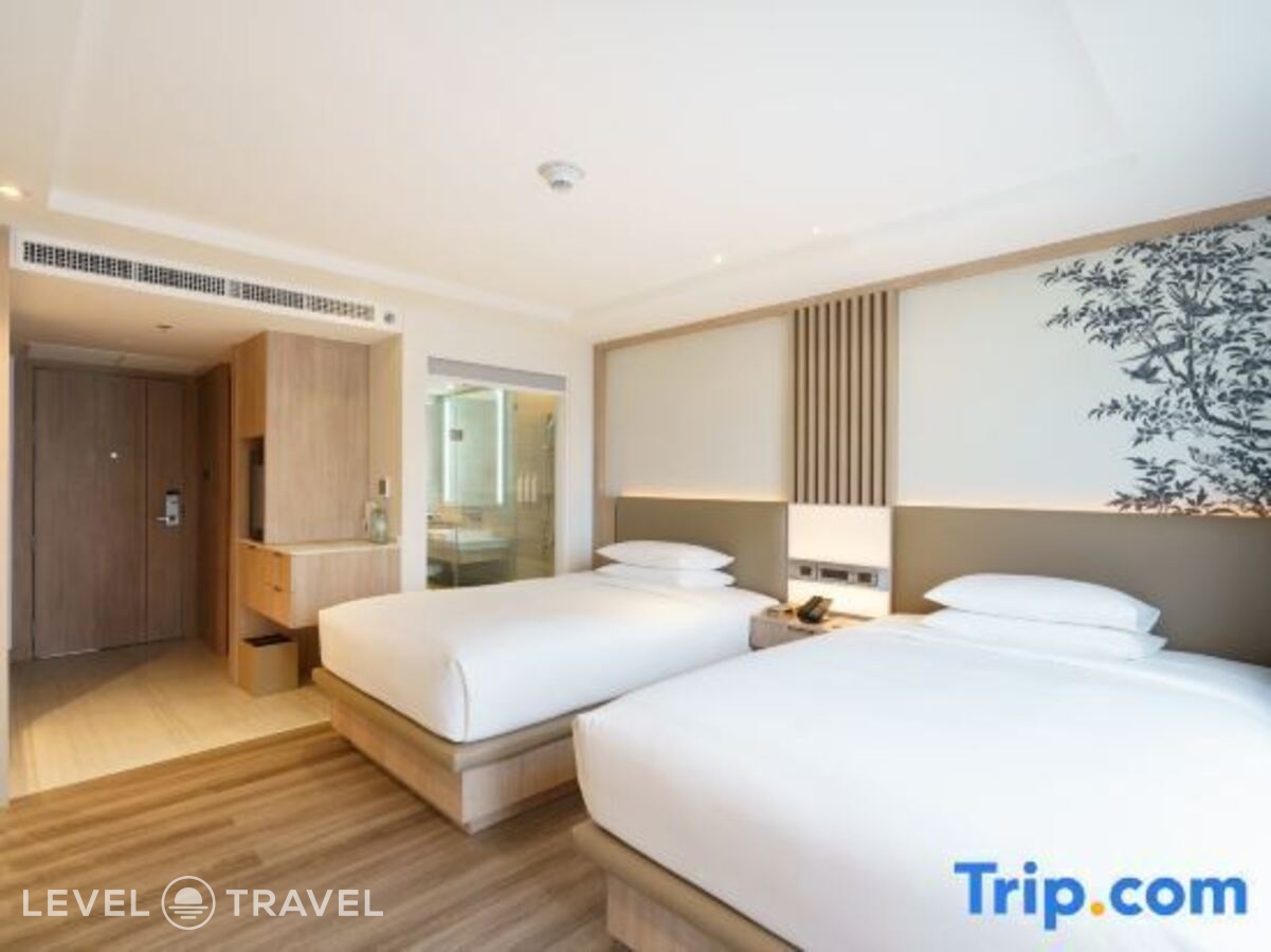 фотографии номера Улучшенный с видом на город отеля Courtyard By Marriott North Pattaya в Таиланд(Наклуа) - фото №3