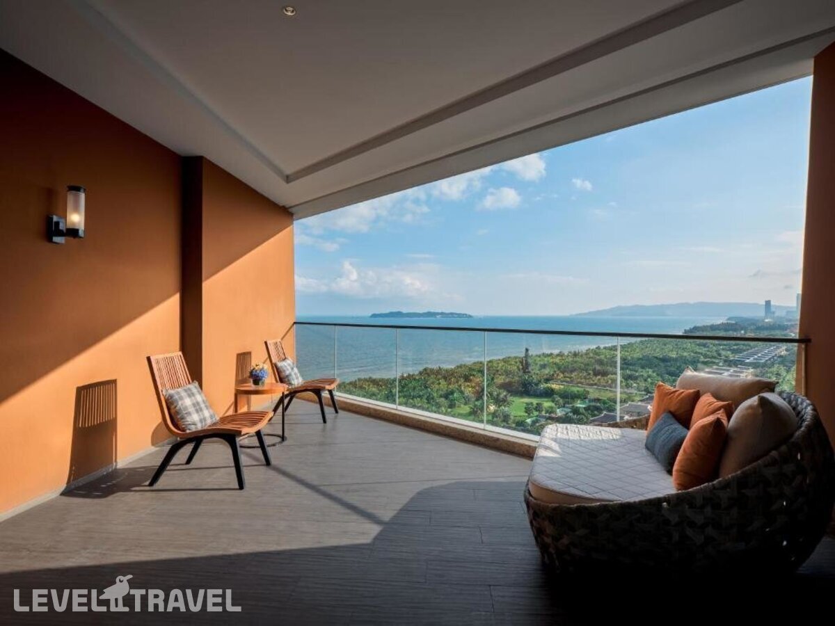 фотографии номера Делюкс с видом на океан отеля Crowne Plaza Sanya Haitang Bay Resort, An Ihg Hotel в Китай(Хайтанг Бэй) - фото №7