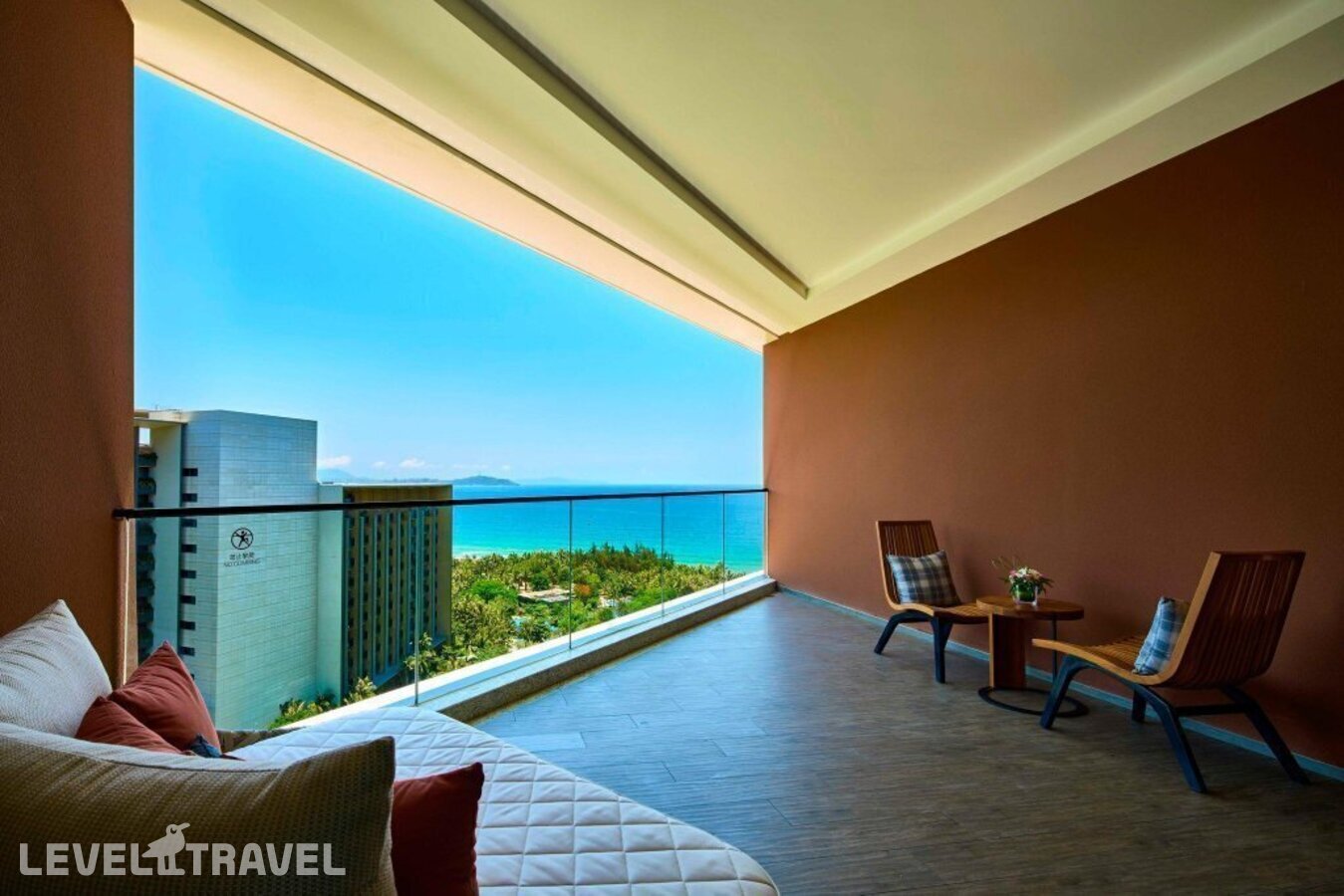 фотографии номера Стандартный с видом на океан отеля Crowne Plaza Sanya Haitang Bay Resort, An Ihg Hotel в Китай(Хайтанг Бэй) - фото №1