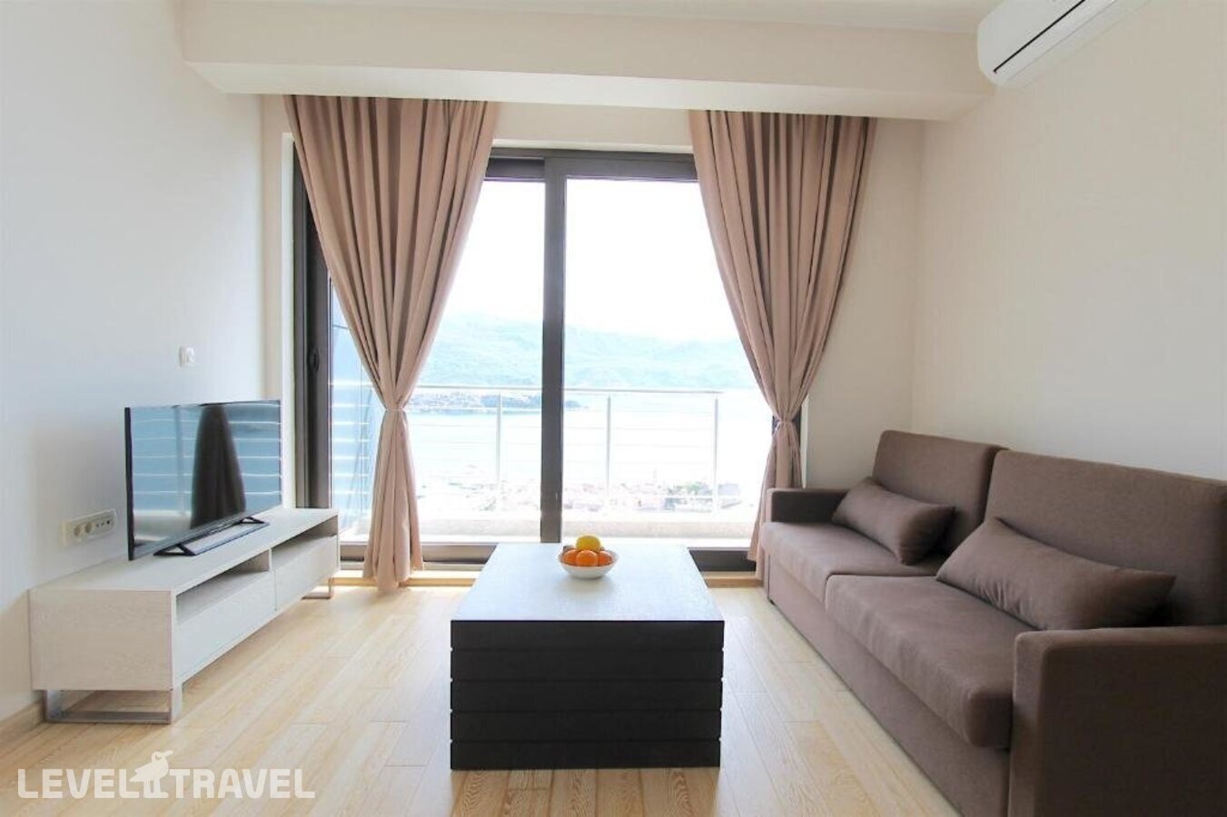 фотографии номера Апартаменты (2 комнаты) отеля Apartments Aqua в Черногория(Будва) - фото №1