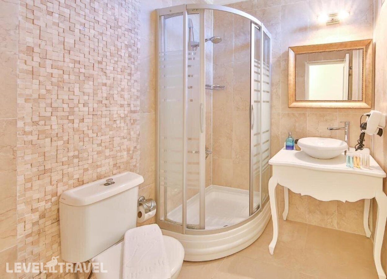 фотографии номера Трехместный номер отеля Alacati Sorf Hotel в Турция(Чешме) - фото №1