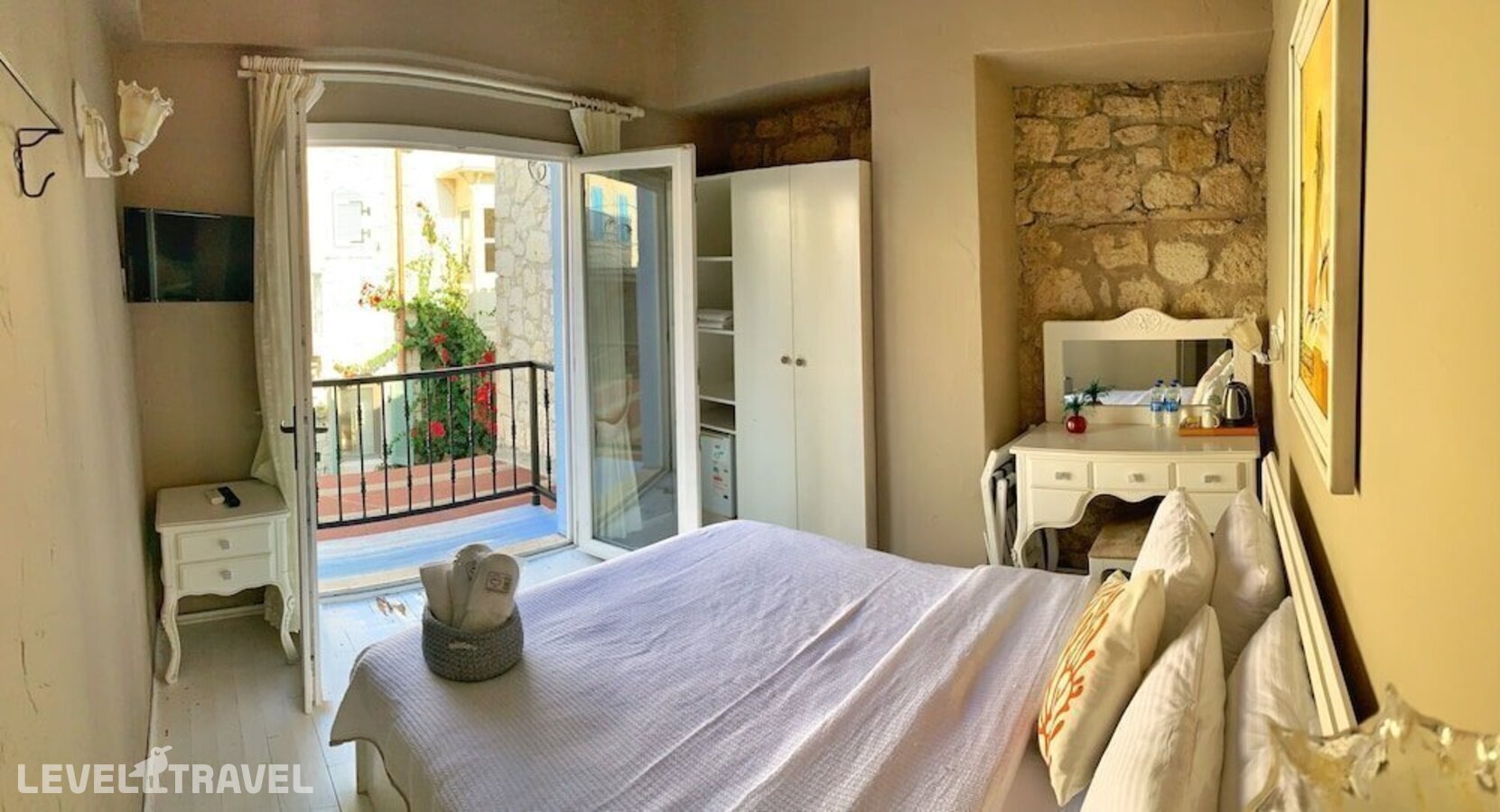 фотографии номера Делюкс с балконом отеля Maison D'Azur Alacati в Турция(Чешме) - фото №13