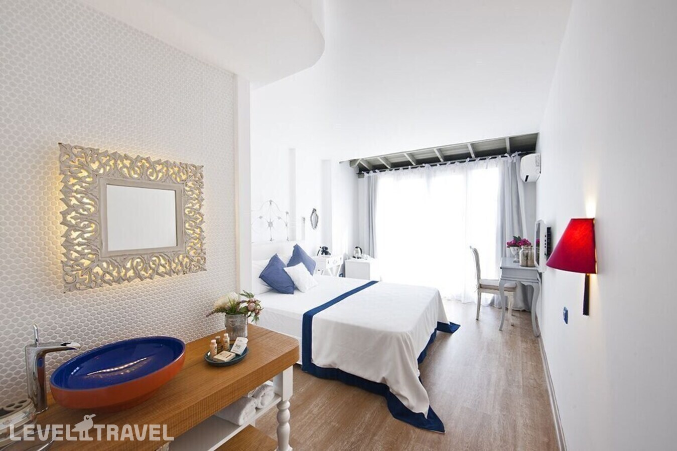 фотографии номера Делюкс с видом на бассейн отеля Sade Alacati Hotel в Турция(Чешме) - фото №5