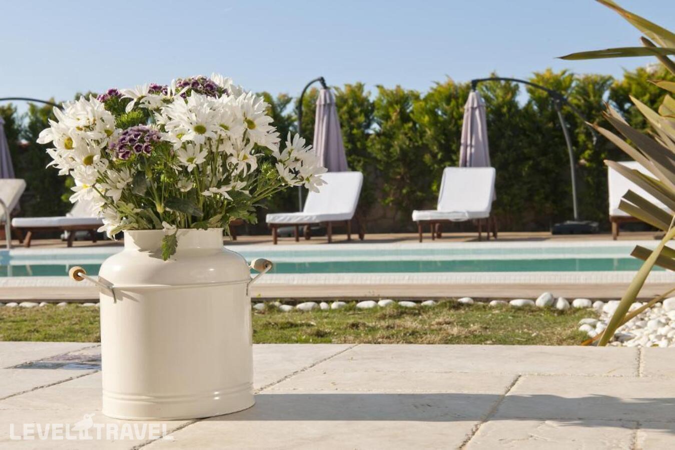 фотографии номера Делюкс с видом на сад отеля Sade Alacati Hotel в Турция(Чешме) - фото №2