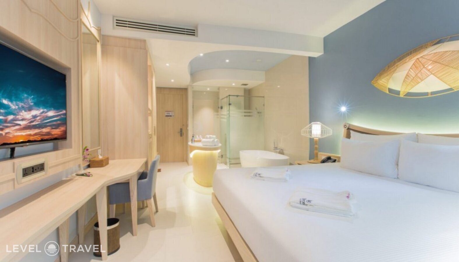 фотографии номера Делюкс премиум (двуспальная кровать) отеля Beyond Patong в Таиланд(Патонг Бич) - фото №32