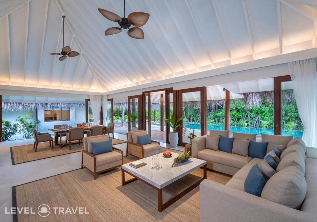 фотографии номера Пляжная резиденция (4 спальни) отеля Anantara Kihavah Villas в Мальдивы(Баа Атолл) - фото №5