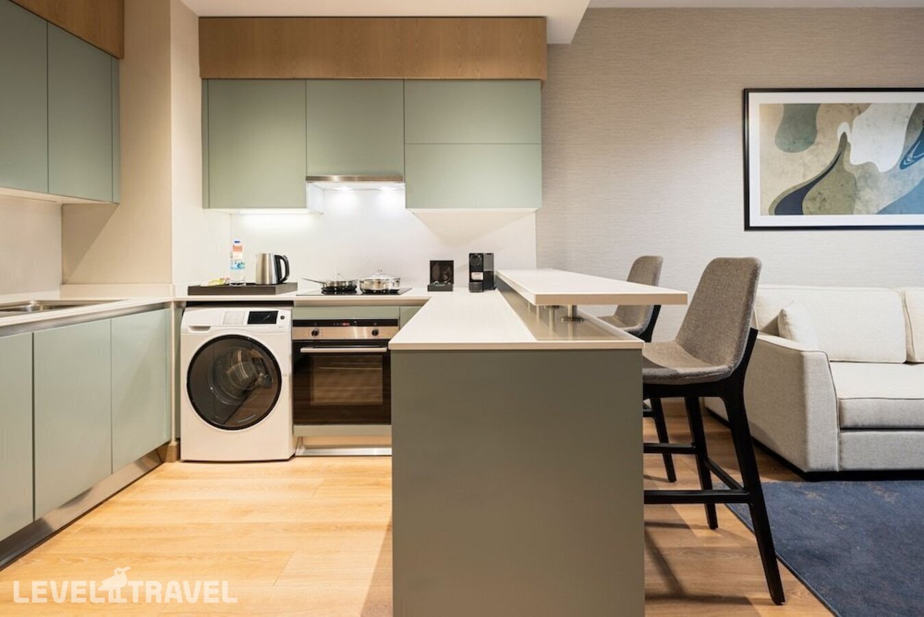 фотографии номера Улучшенные апартаменты отеля Movenpick Living Istanbul Camlivadi в Турция(Кягытхане) - фото №5