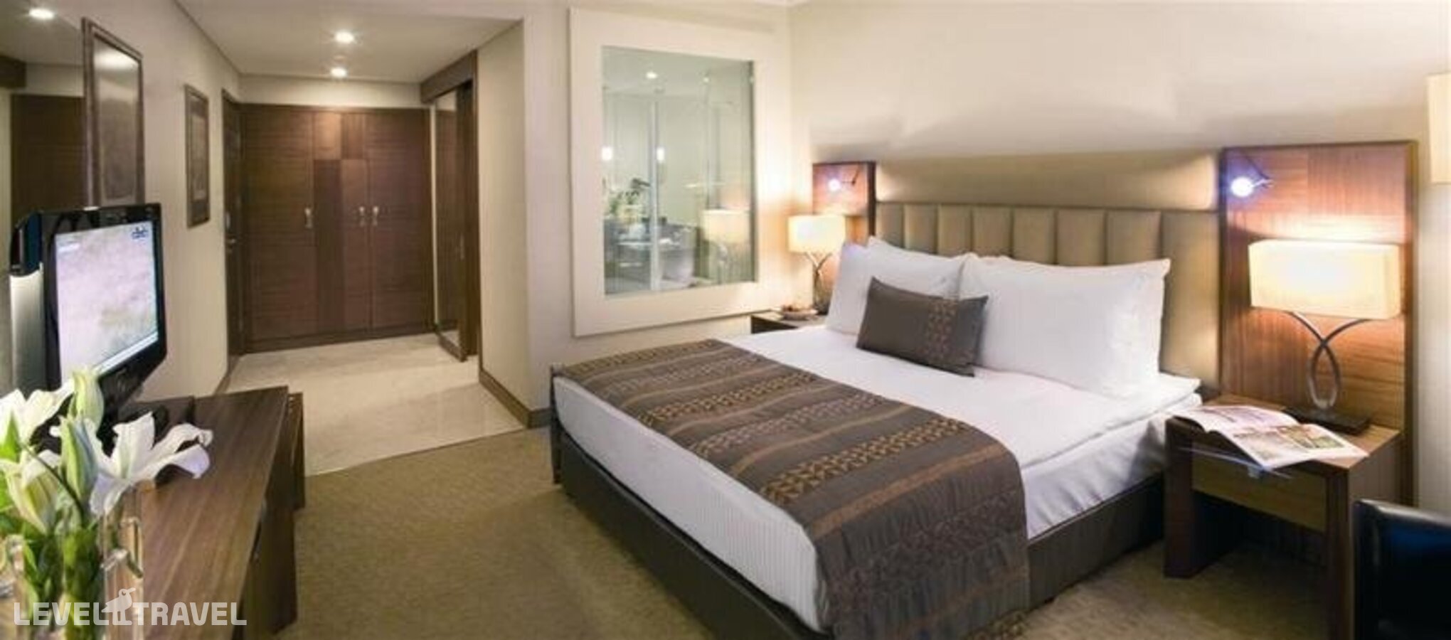 фотографии номера Улучшенный с видом на море отеля Mövenpick Hotel Izmir в Турция(Измир) - фото №3
