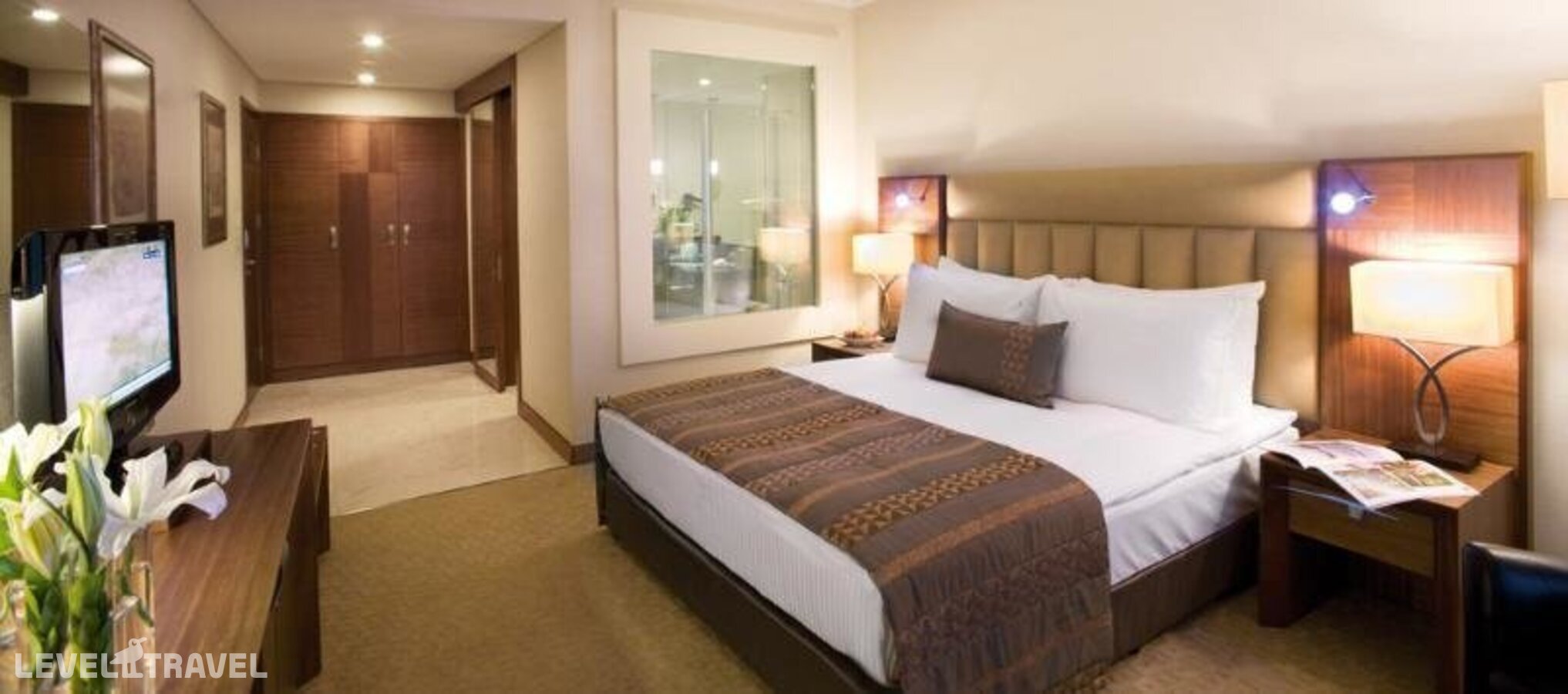 фотографии номера Стандартный номер отеля Mövenpick Hotel Izmir в Турция(Измир) - фото №3
